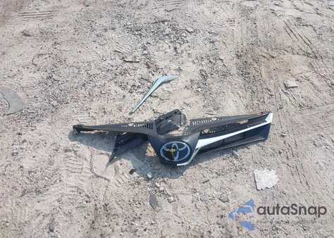 2019 Toyota Sienna Le 8 Passenger z USA, uszkodzony, nr VIN 5TDKZ3DC2KS977158